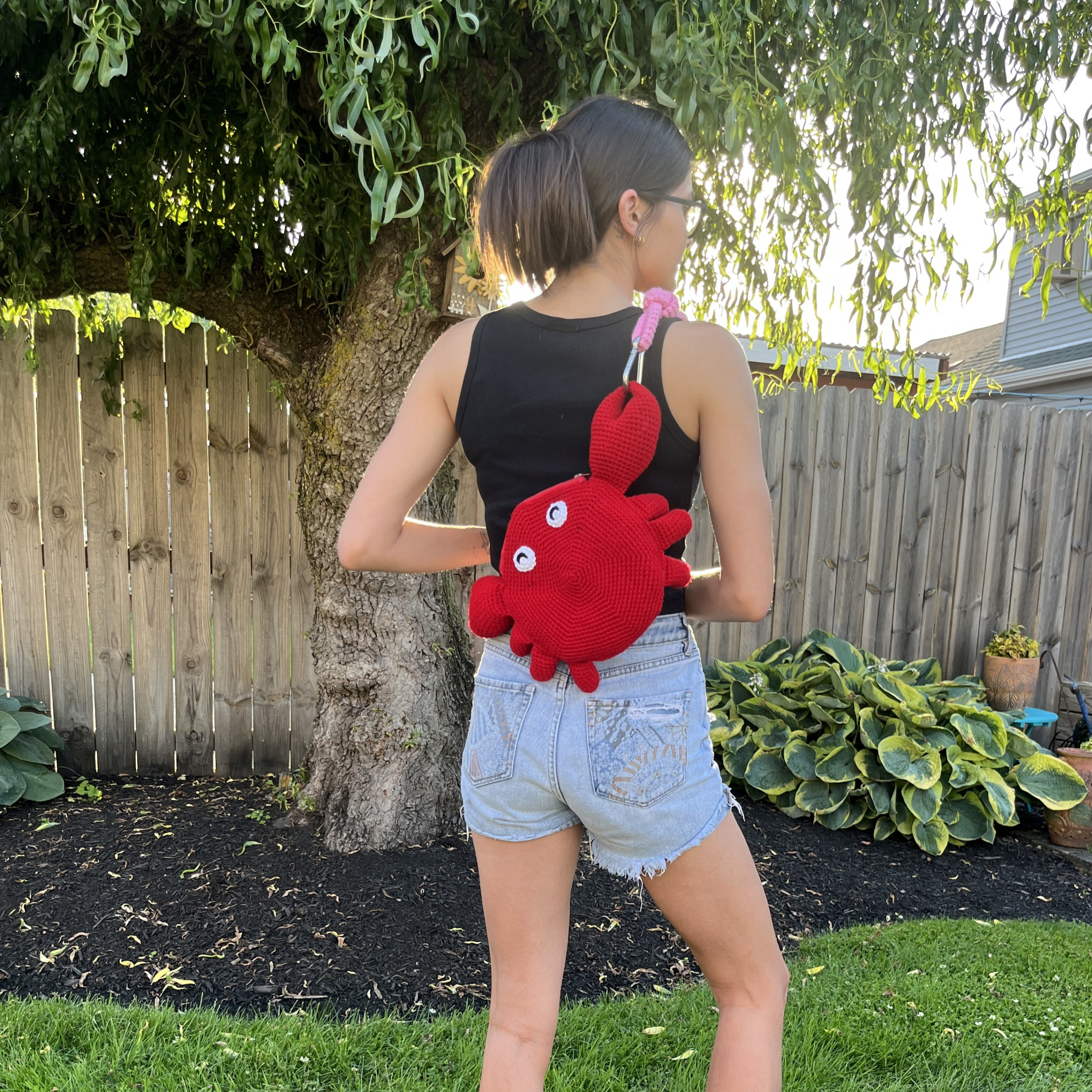 Crochet Crab Bag by Garnknuten
